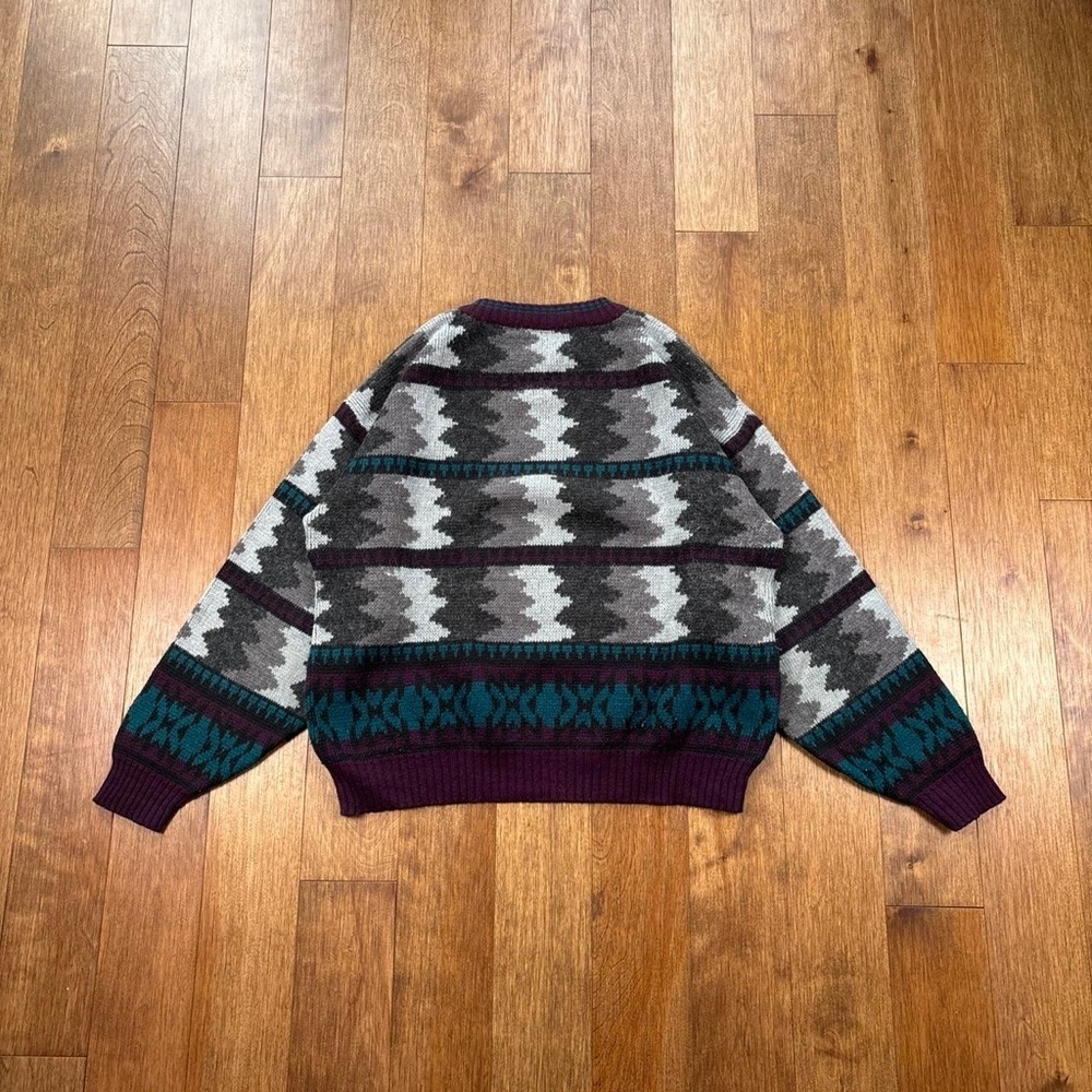 Men’s Vintage 90s geometric pattern retro knit sweater - Picture 2 of 5